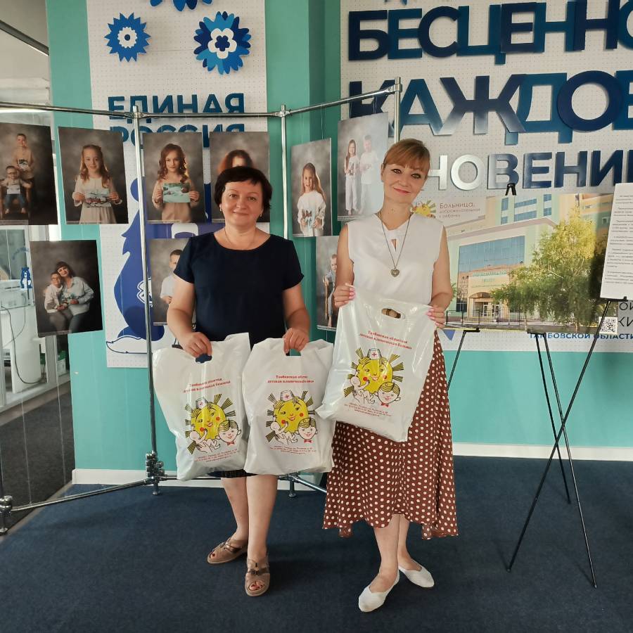 Врачи ТОДКБ поддержали акцию «Свяжи тепло на спицах»