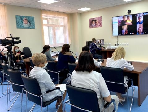 Описание: \\192.168.2.2\temp\Загузова Т.А\Детский фонд\пресс-конференция\IMG_8976.JPEG